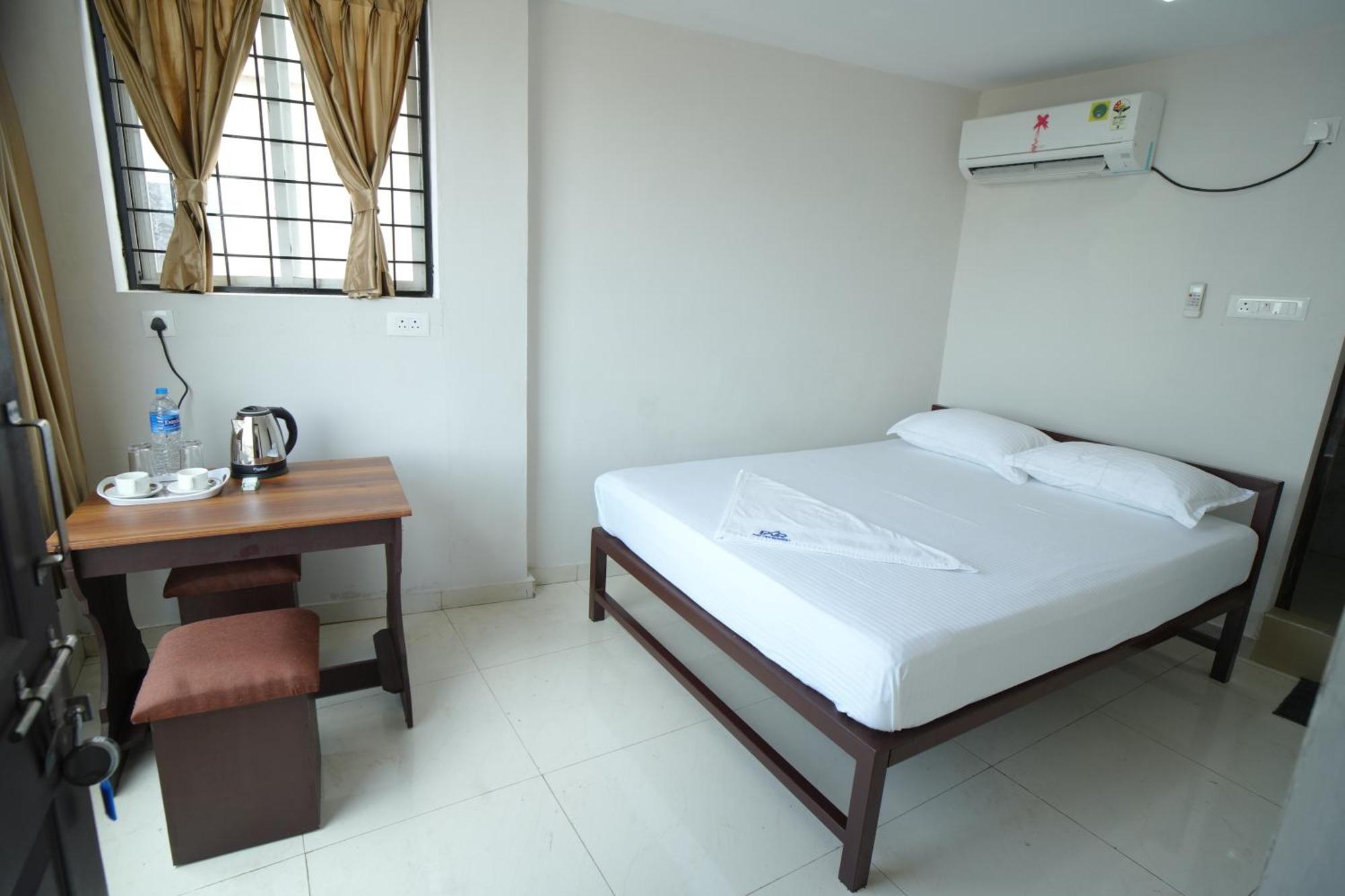 Hotel Port View Residency Pvr à Nedumbassery Extérieur photo