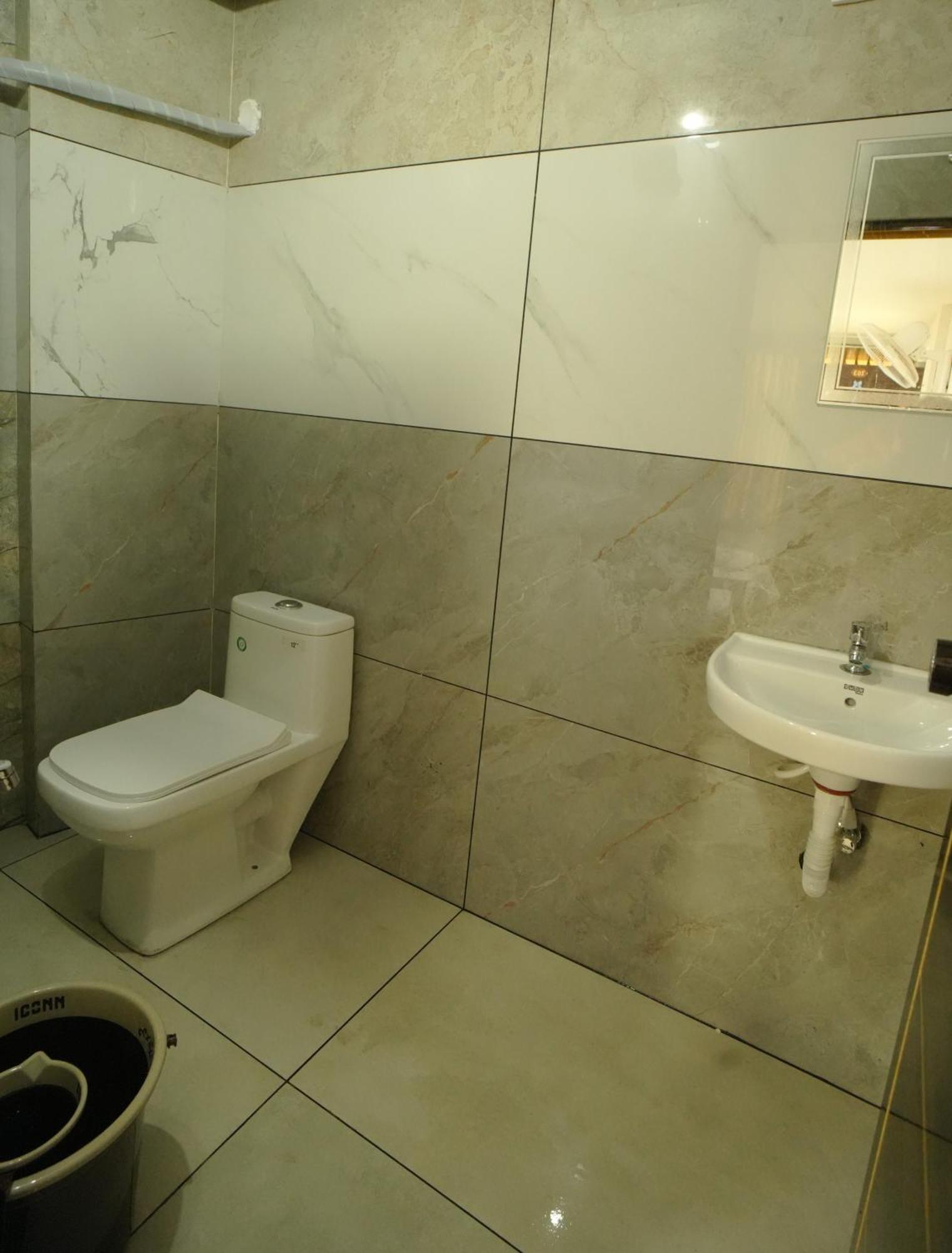 Hotel Port View Residency Pvr à Nedumbassery Extérieur photo