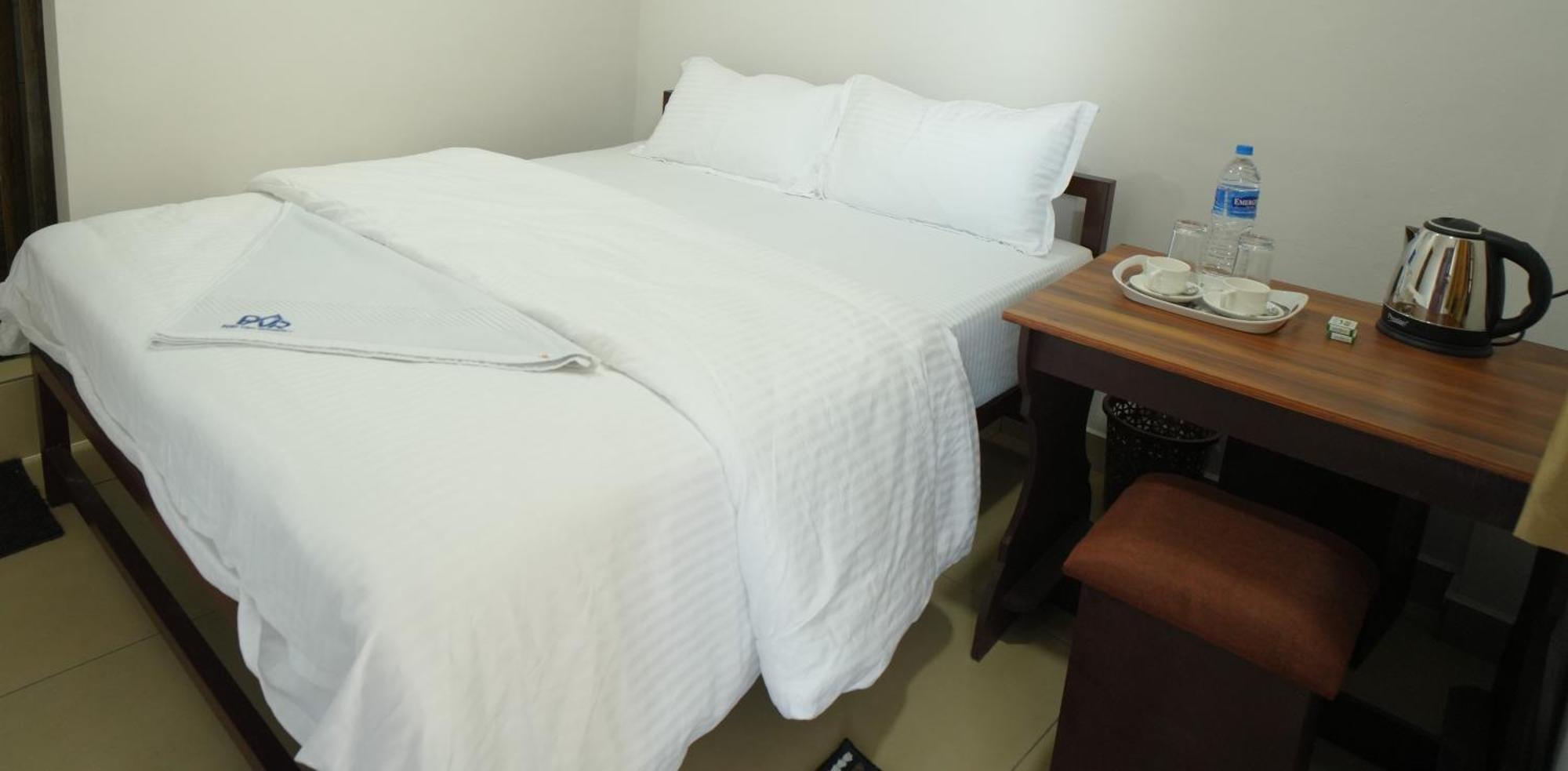Hotel Port View Residency Pvr à Nedumbassery Extérieur photo