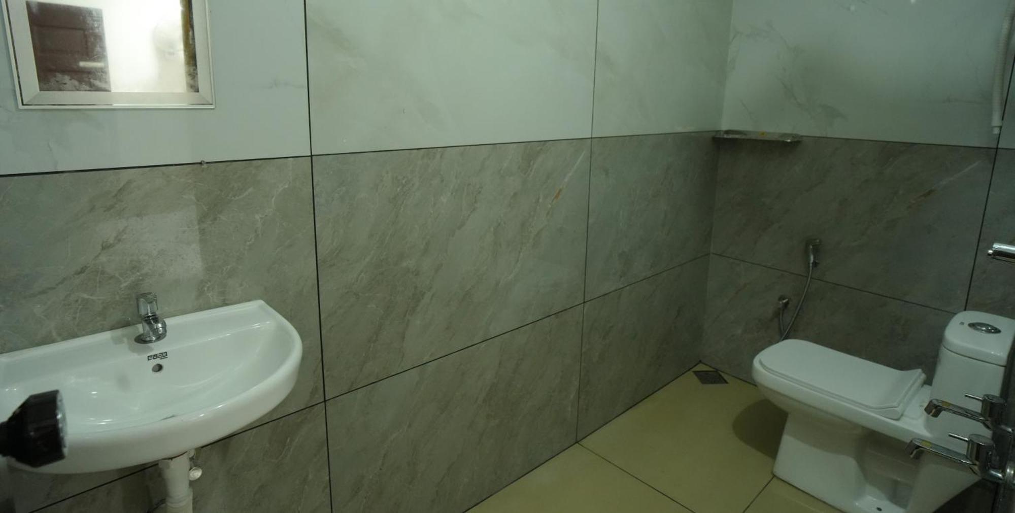 Hotel Port View Residency Pvr à Nedumbassery Extérieur photo