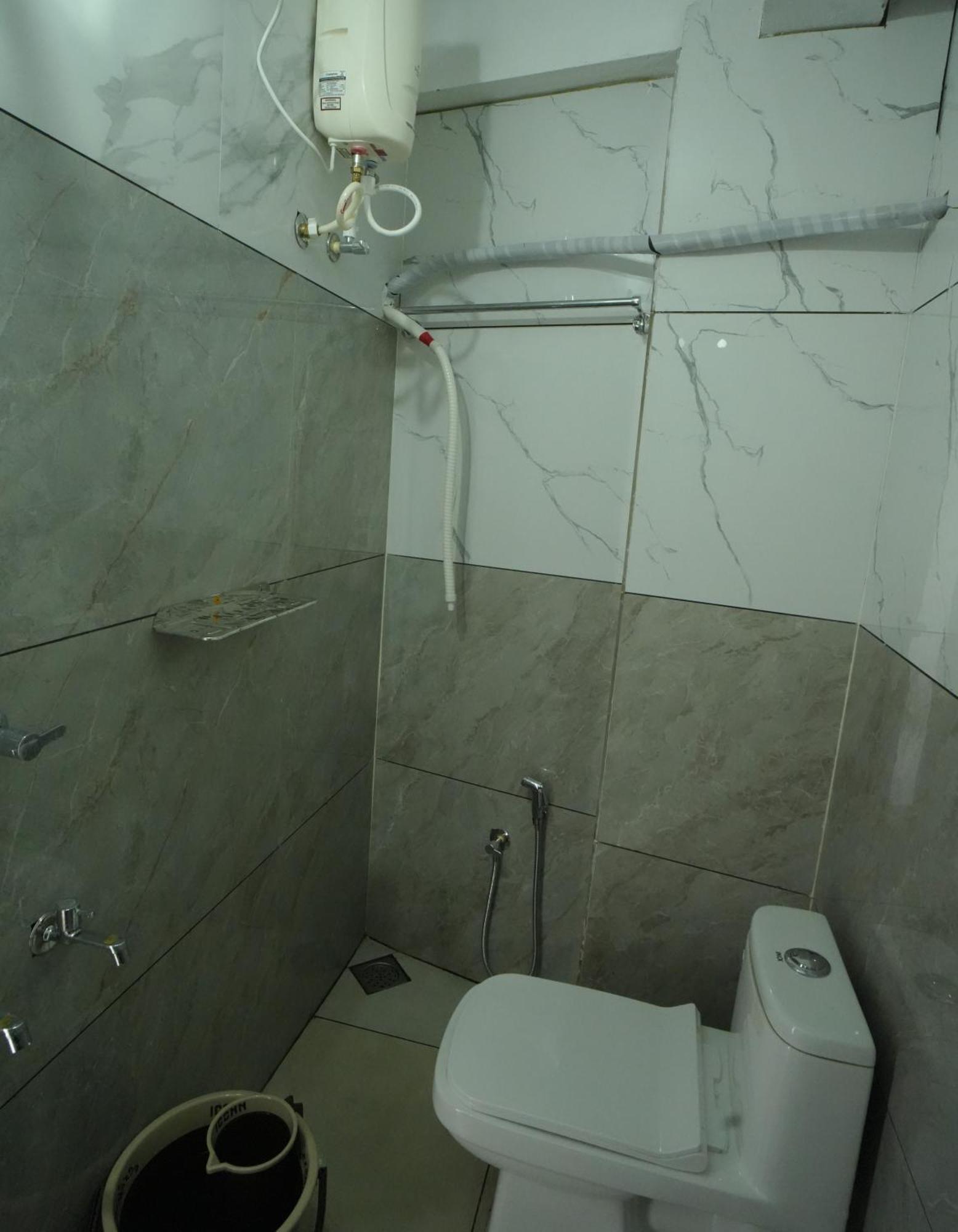 Hotel Port View Residency Pvr à Nedumbassery Extérieur photo